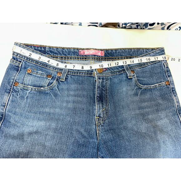 Levi's Womens Jeans 518 Super Low Boot Cut Blue Denim Medium Wash 13M 36X32 - Picture 4 of 12